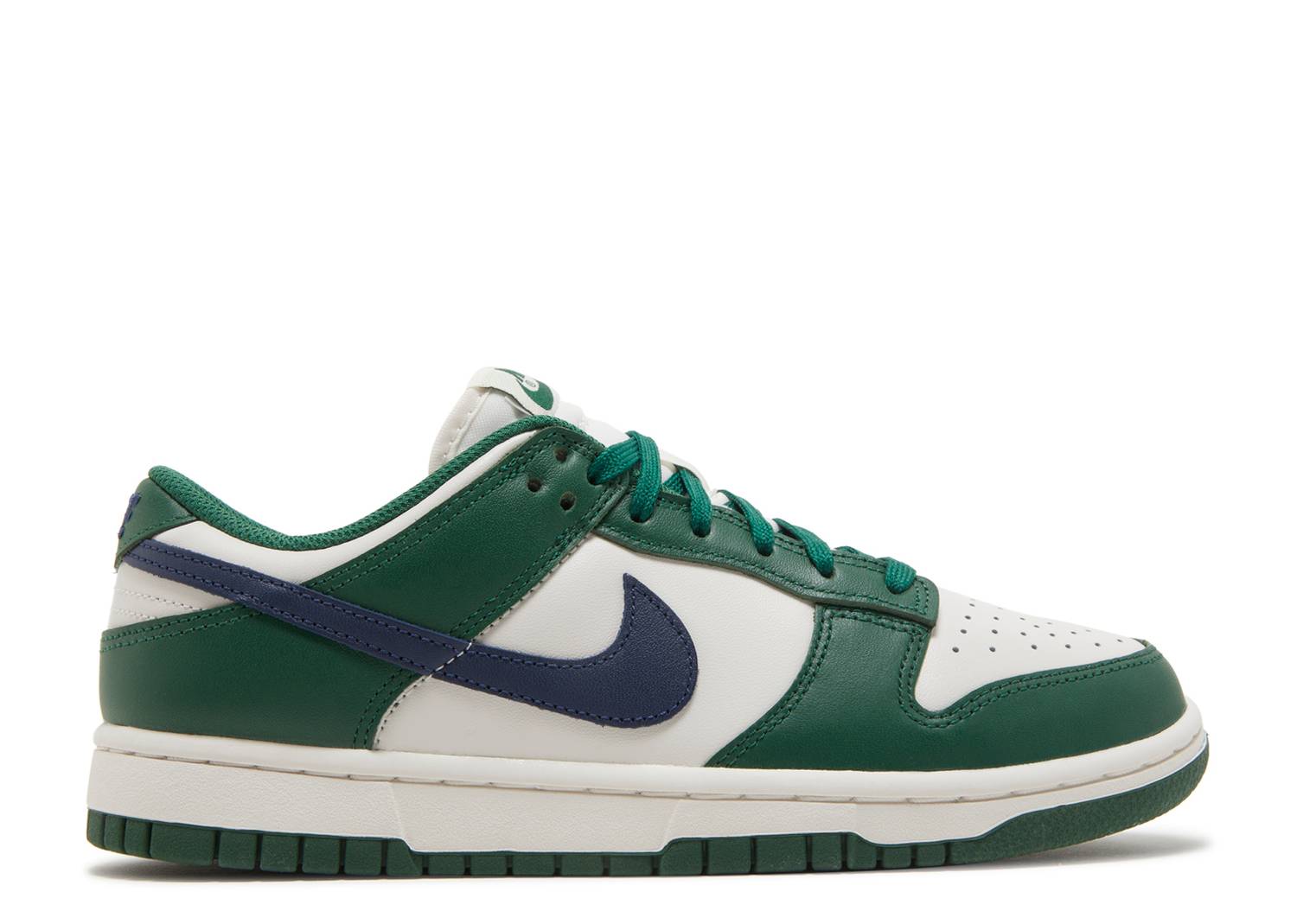dunk low green womens