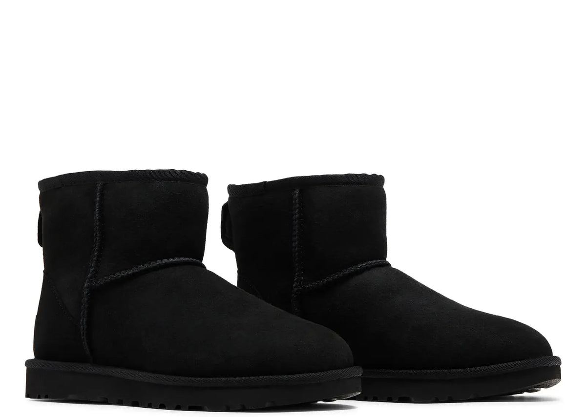 UGG Classic Mini II Boot Black (W) 5