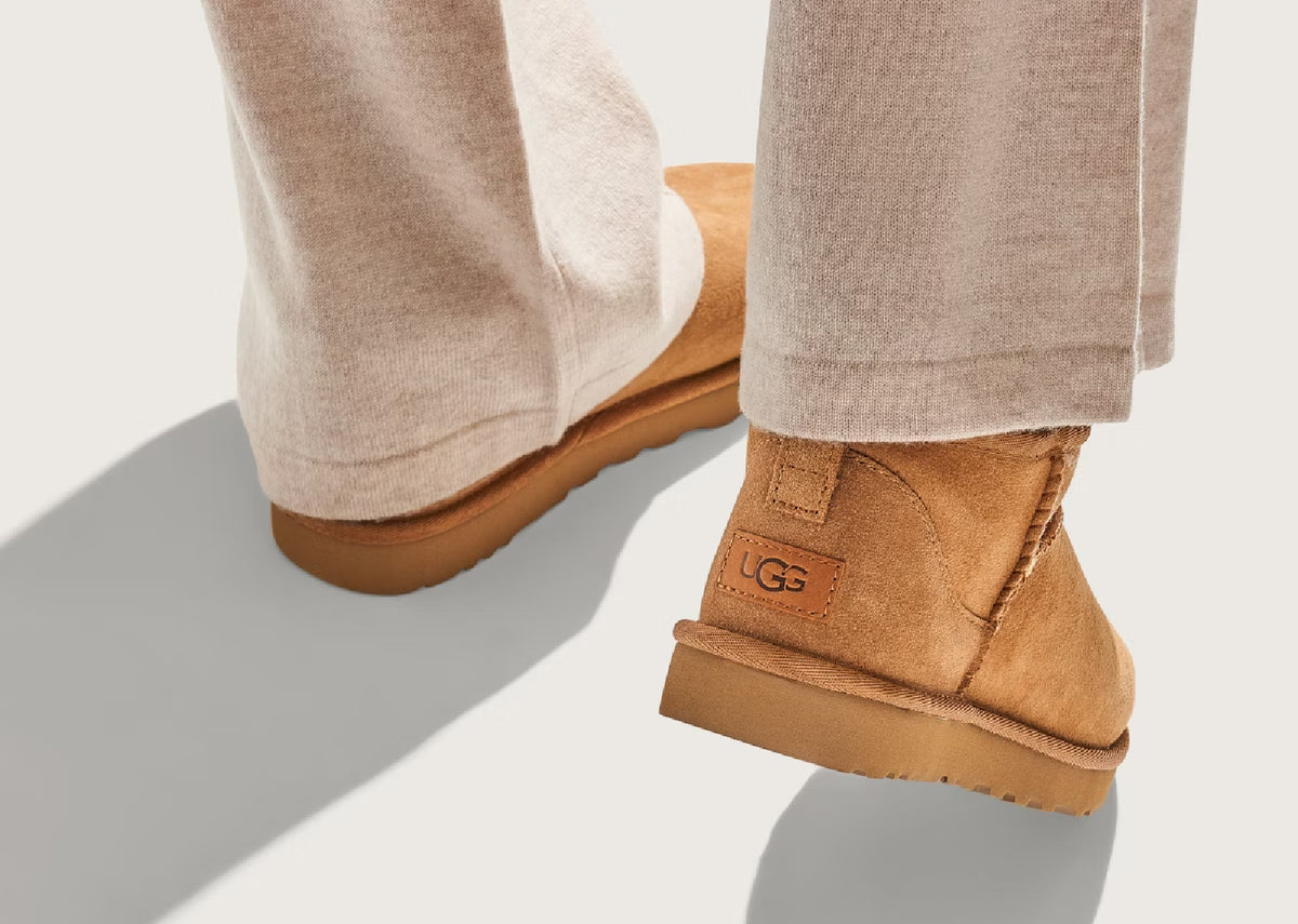 UGG Classic Ultra Mini Boot Chestnut (W) 2