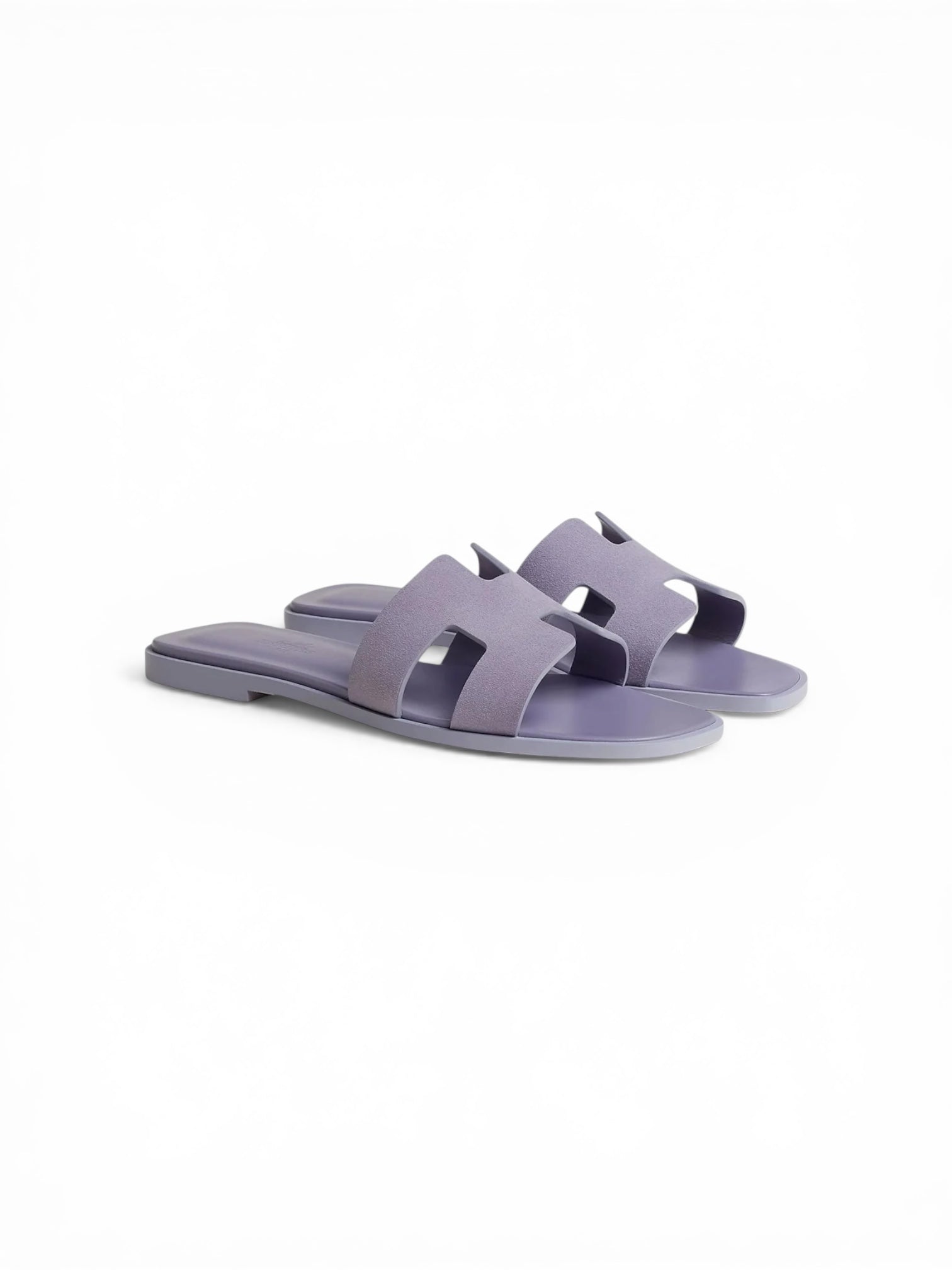 Sandalia Oran de Hermès en piel de cabra, color Violet Glycine