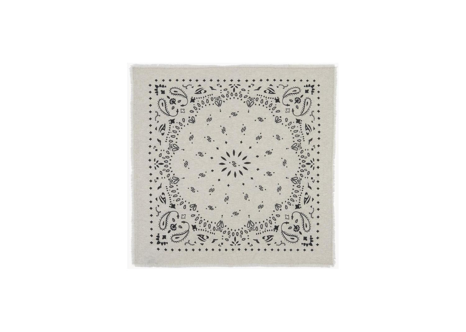 KUJTEN Large Bandana Hachiko Oats White