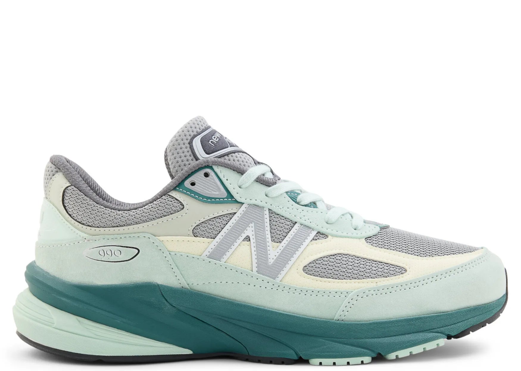 New Balance 990v6 Mi USA Community Mint