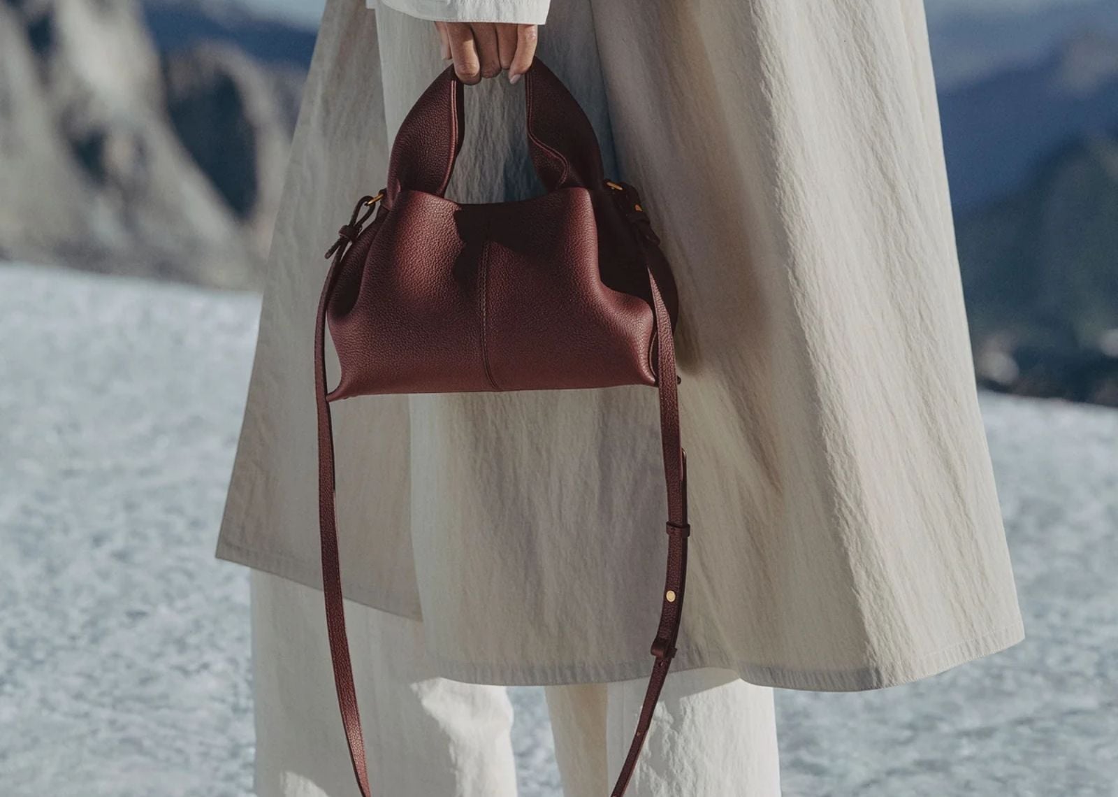 Polène Numéro Neuf Mini Edition Textured Black Cherry 2