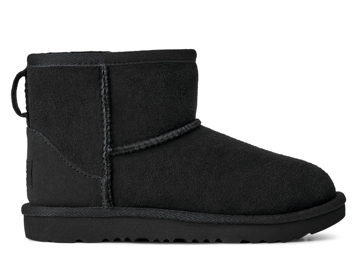 UGG Classic Mini II Boot Black (GS)