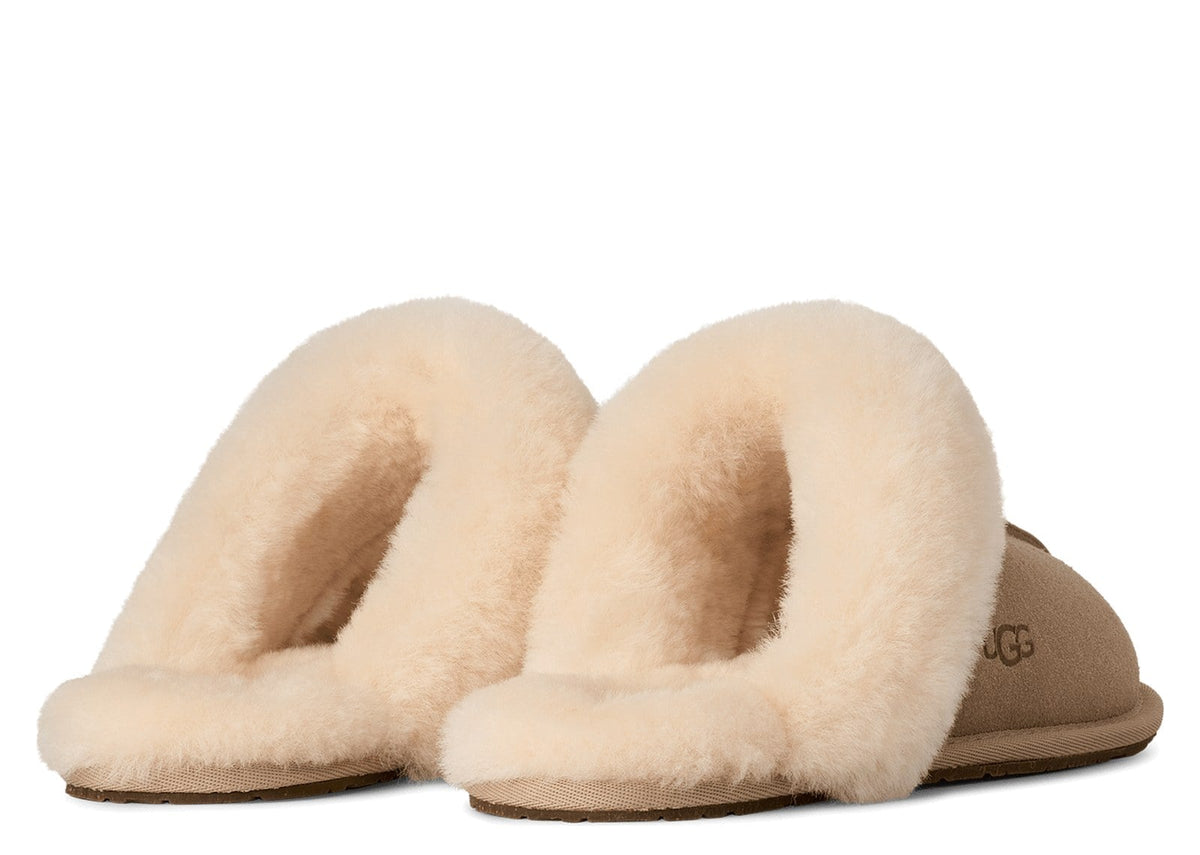 UGG Scuffette II Slipper Sand (W) 3