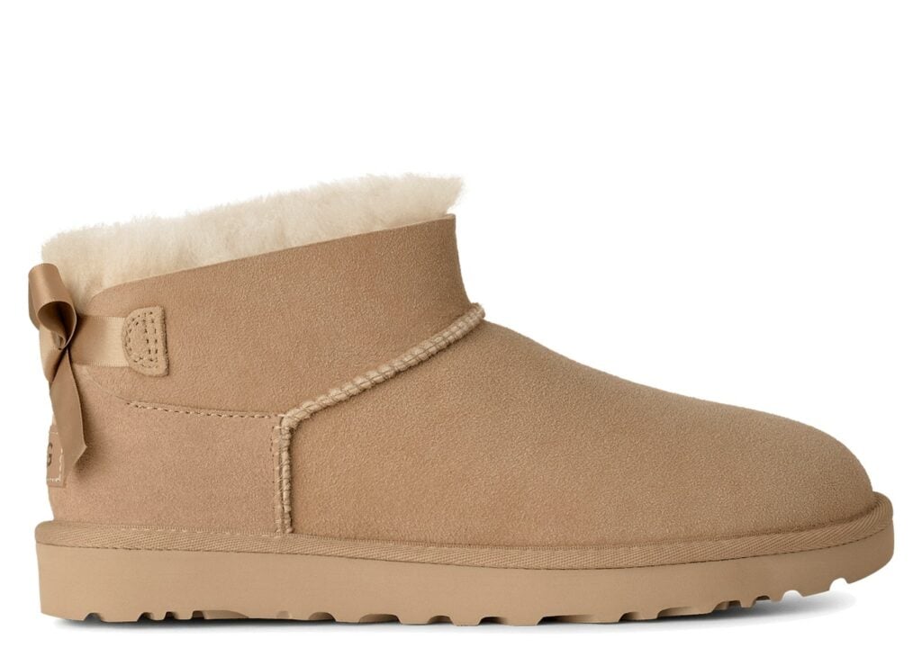 UGG Ultra Mini Bailey Bow Boot Sand (W) 6