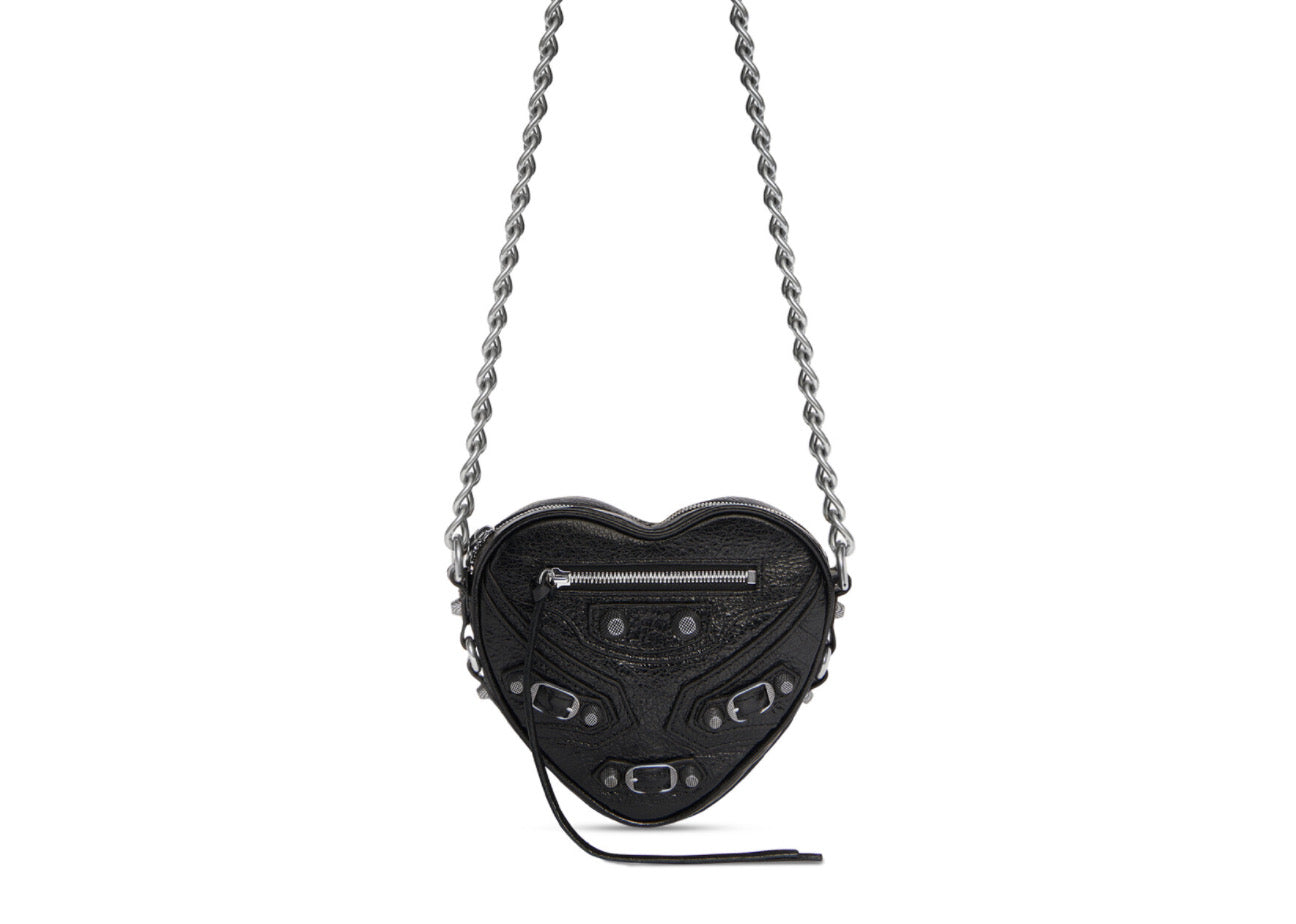 Balenciaga Heart Shoulder Bag in Patent Fabric 'Pink' denemezapt.myshopify.com Zaptila