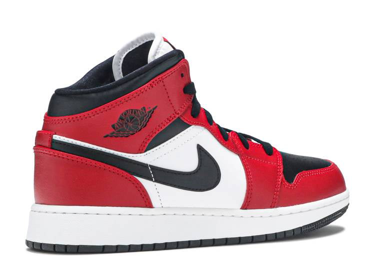 Air Jordan 1 Mid 'Chicago Black Toe' denemezapt.myshopify.com Zaptila